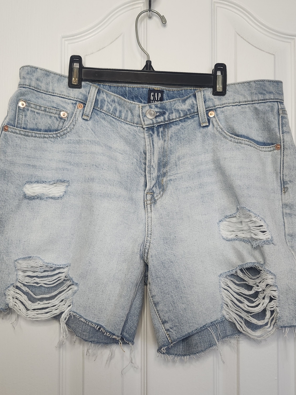 GAP Light Indigo Distressed Denim Cutoff Shorts - Size 30
